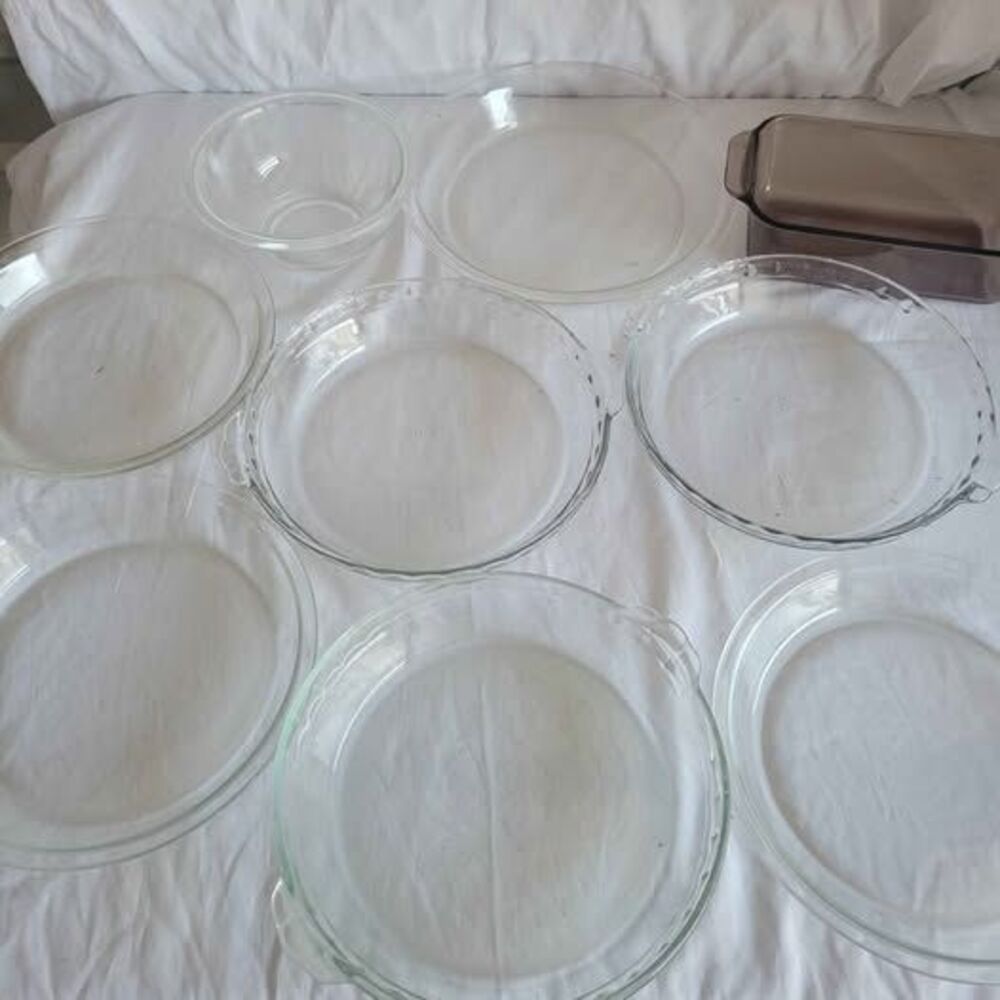 Pyrex Glass Bakeware Set - Pie Plates, Bowl, Loaf Pan, Lot of 9